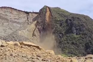 ?伊森原地暴起死亡隔扣泰斯 引爆火箭替补席