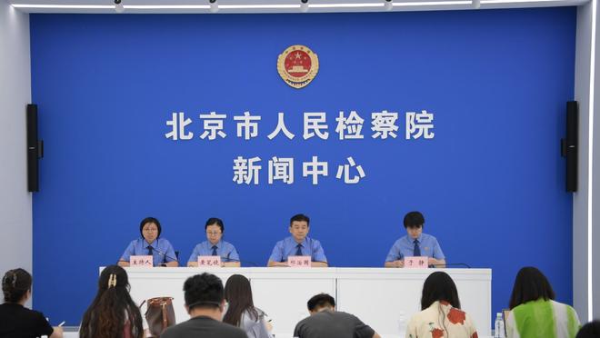 六台：安帅希望冬窗签下防守球员，将与皇马高层会面以做出决定